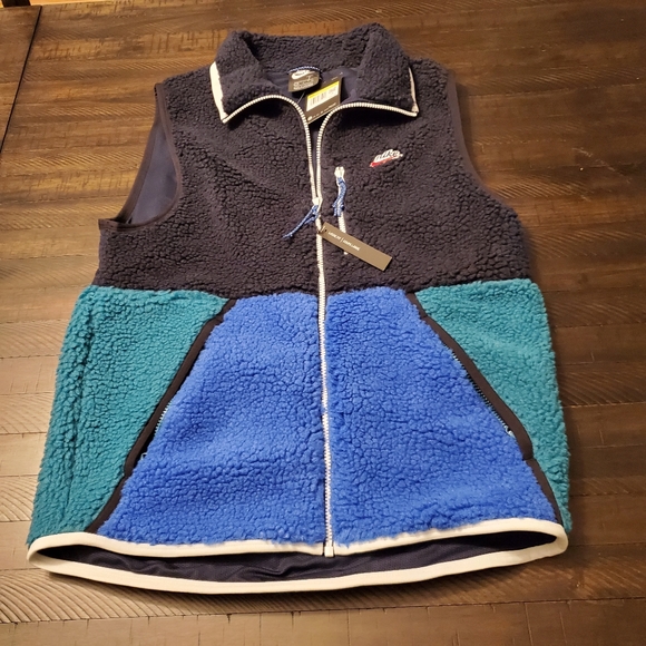 nike retro vest